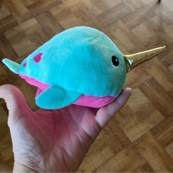 Narwhal plushie set NEW aqua with pink embroidered hearts whale with tooth x6 - Picture 7 of 17